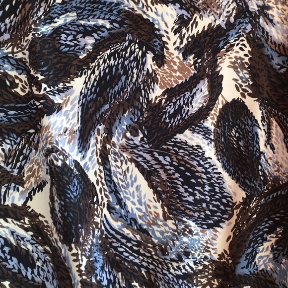 Gorgeous and Comfortable VERONICA M Top, Size M - Picture 2 of 6